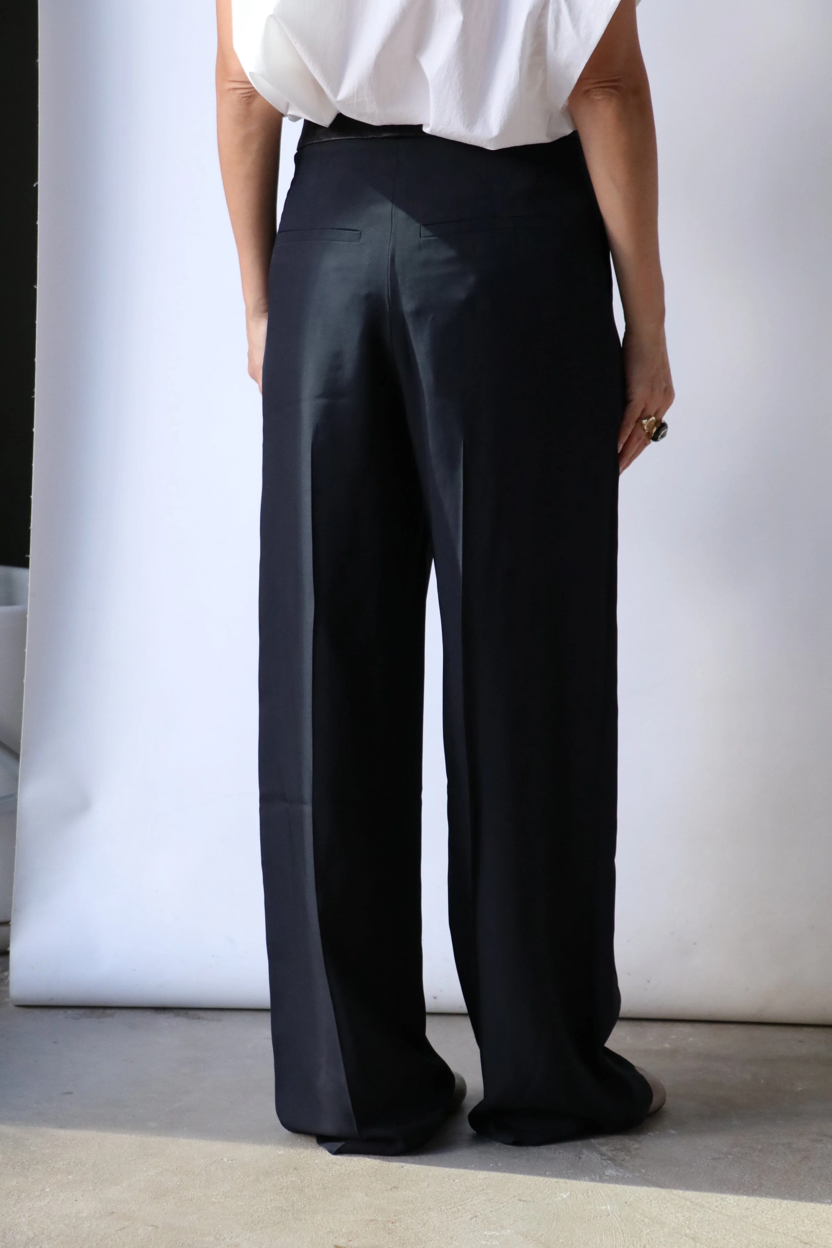 Gauchere  Zip Front Trousers in Midnight/Black - Image 5