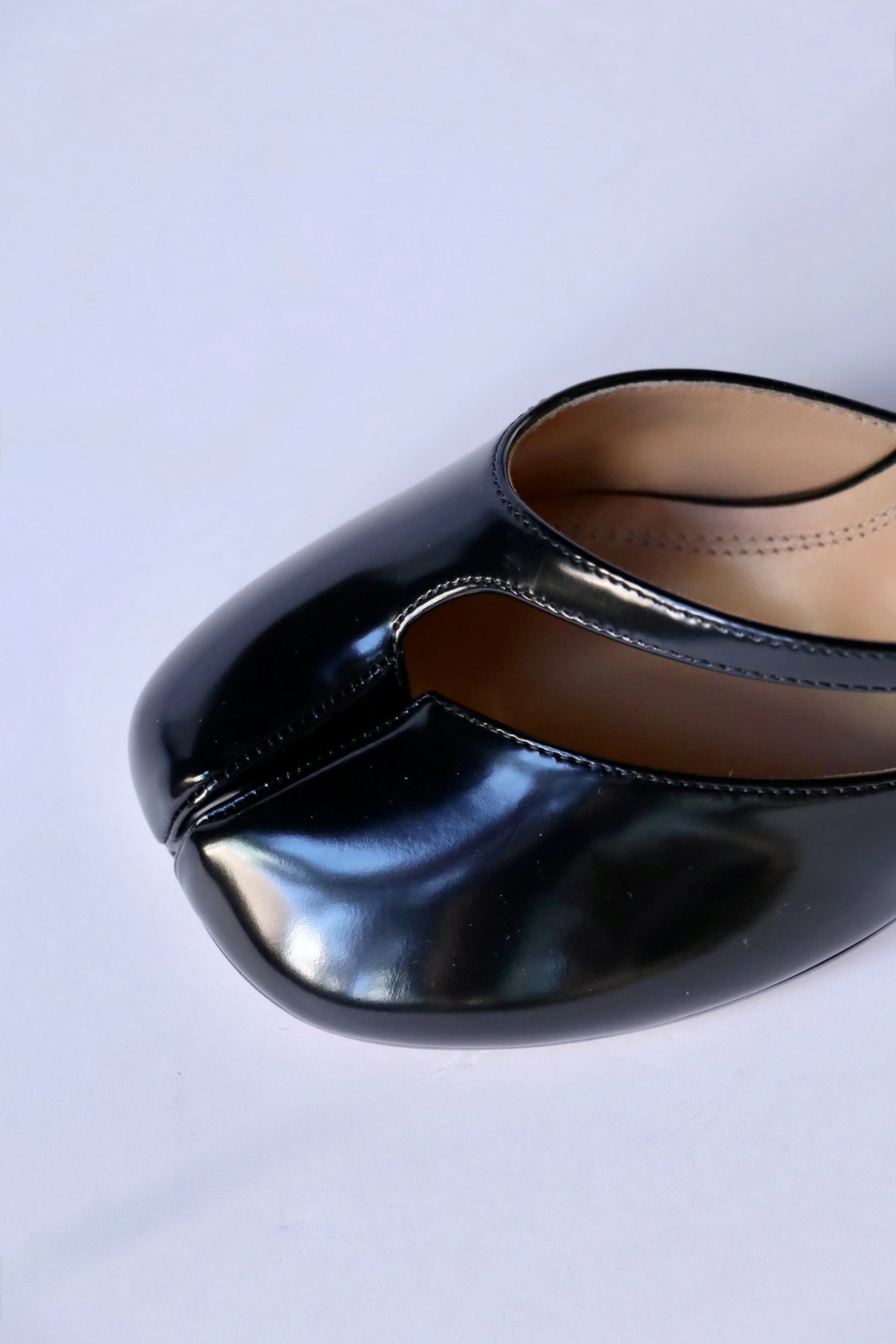 Maison Margiela Tabi Pump Sandals in Black - Image 4