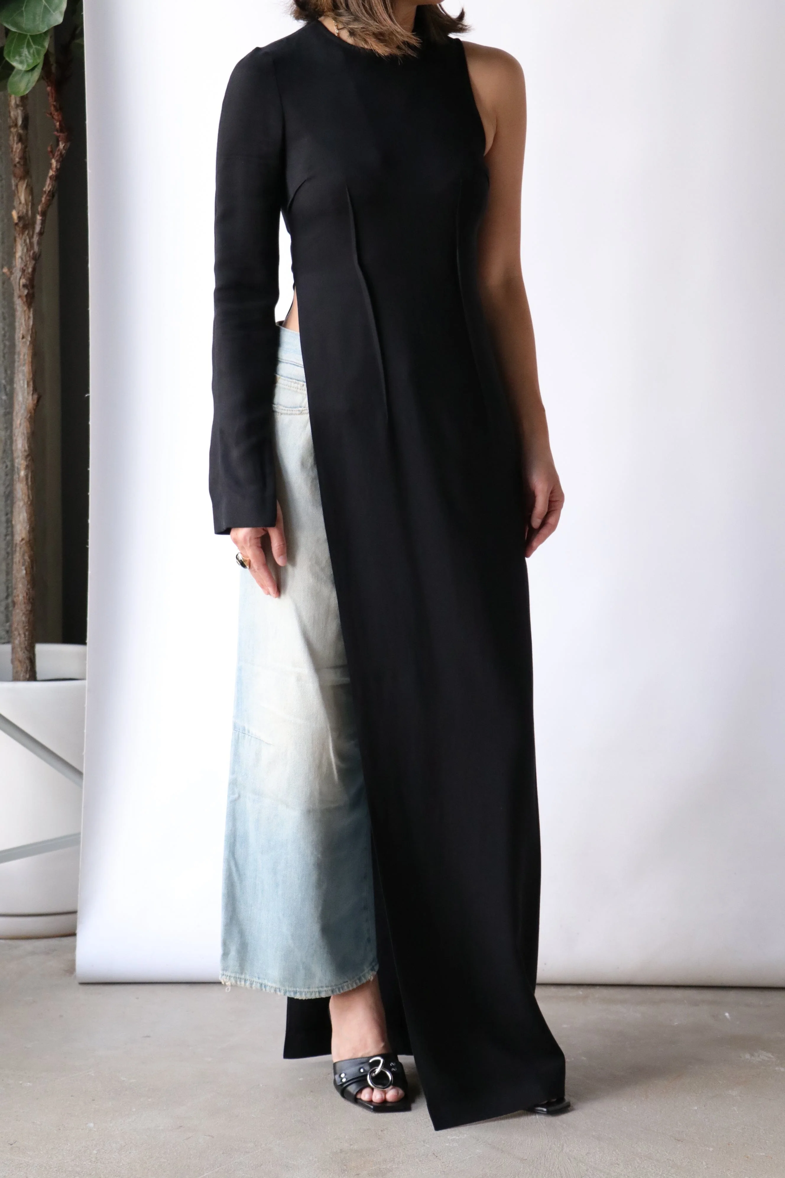 MM6 Maison Margiela Long Sleeve Top in Black - Image 4